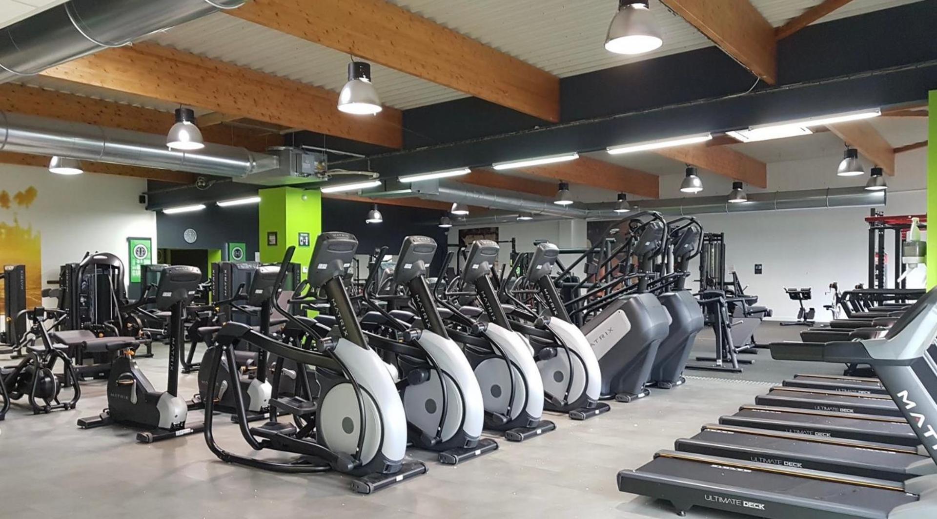 Appart'Hotel Chaleureux Au Coeur De Tullins - Le Roitelet Luaran gambar